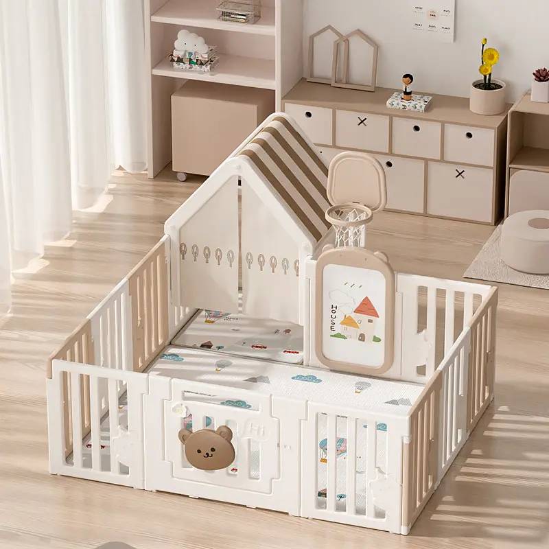 Grand parc pliable en PEHD pour bébé avec maisonnette, panier de basket, centre d'activités Montessori pour enfants, clôture de sécurité pour le jardin
